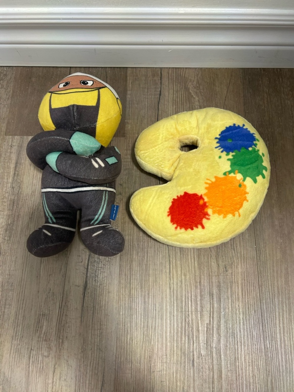 Plush Ninja Doll and Yellow Paint Palette Toy Set - Kids Toys